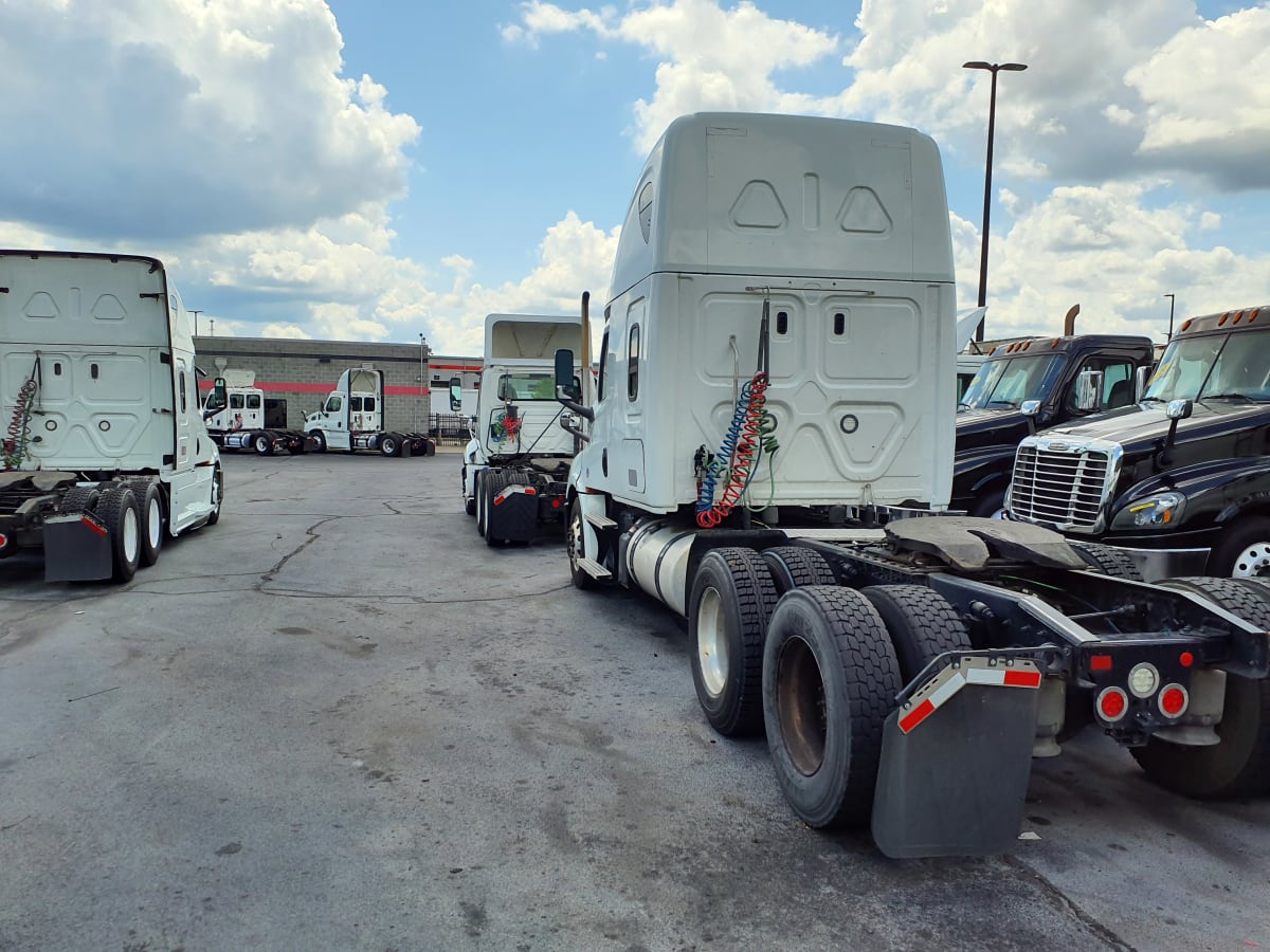 2020 Freightliner/Mercedes NEW CASCADIA PX12664 239638