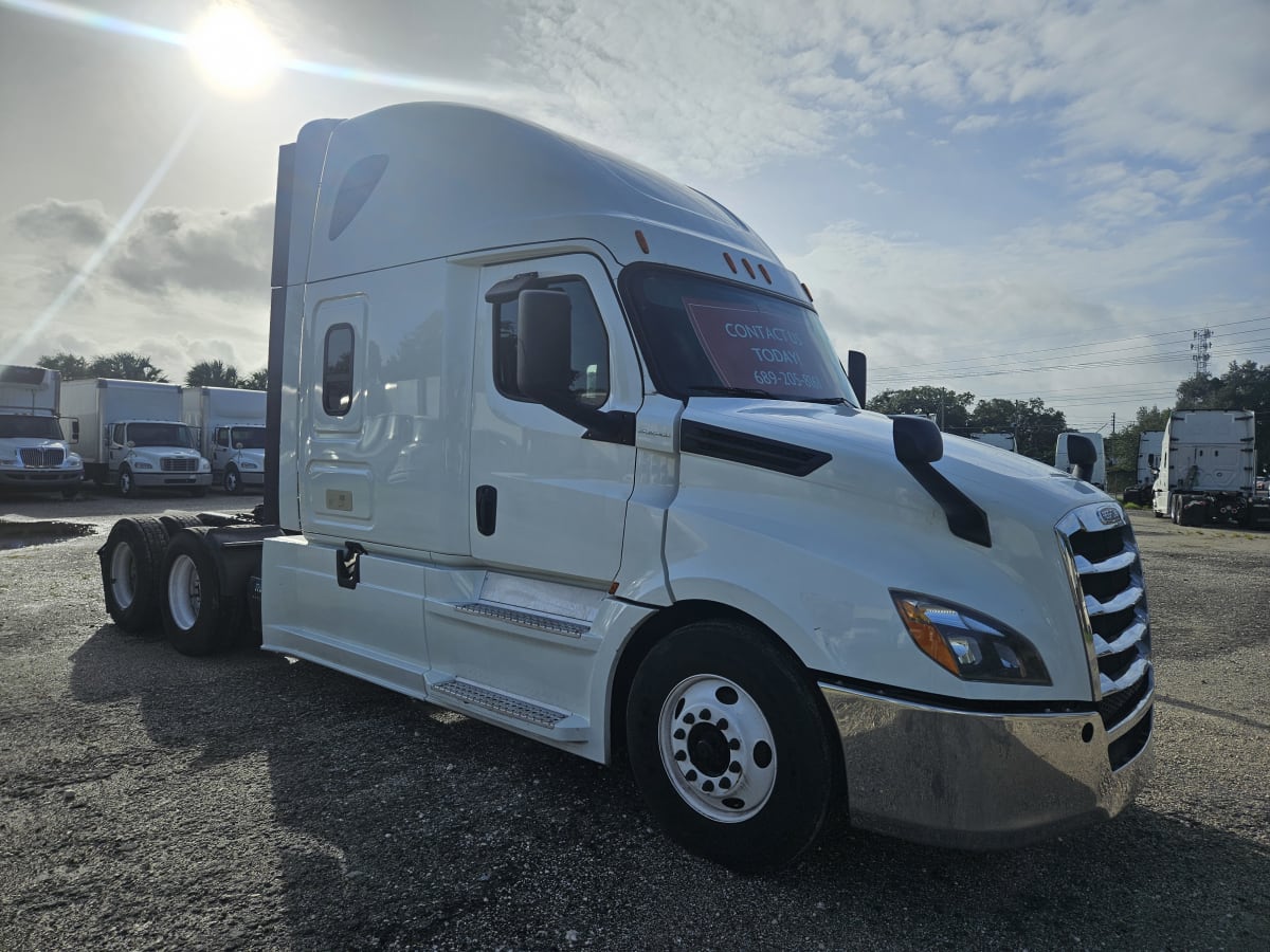 2020 Freightliner/Mercedes NEW CASCADIA PX12664 239665