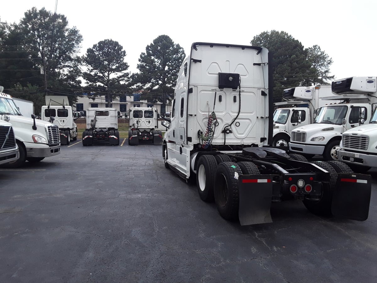 2020 Freightliner/Mercedes NEW CASCADIA PX12664 239672