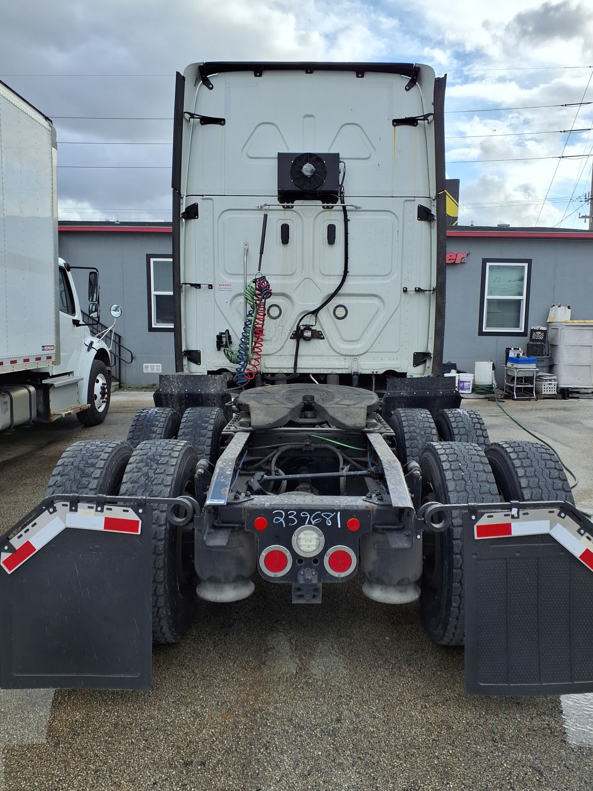 2020 Freightliner/Mercedes NEW CASCADIA PX12664 239681