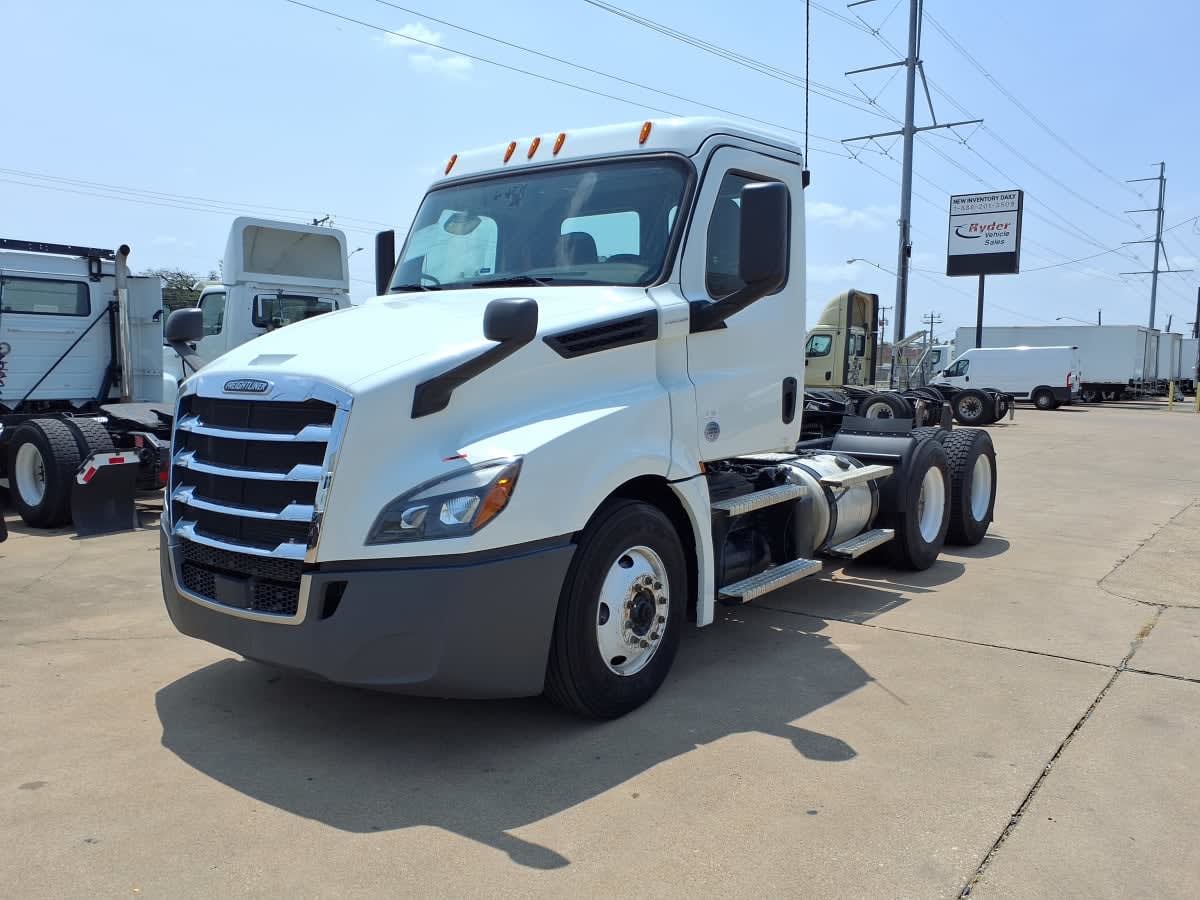 2020 Freightliner Cascadia in Dallas, TX