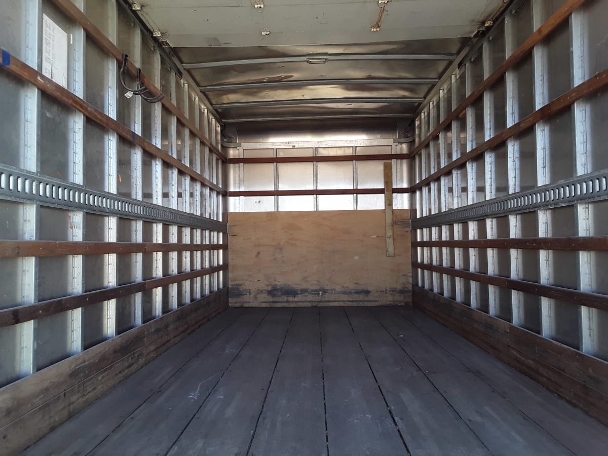 2019 Isuzu NPR HD 239810