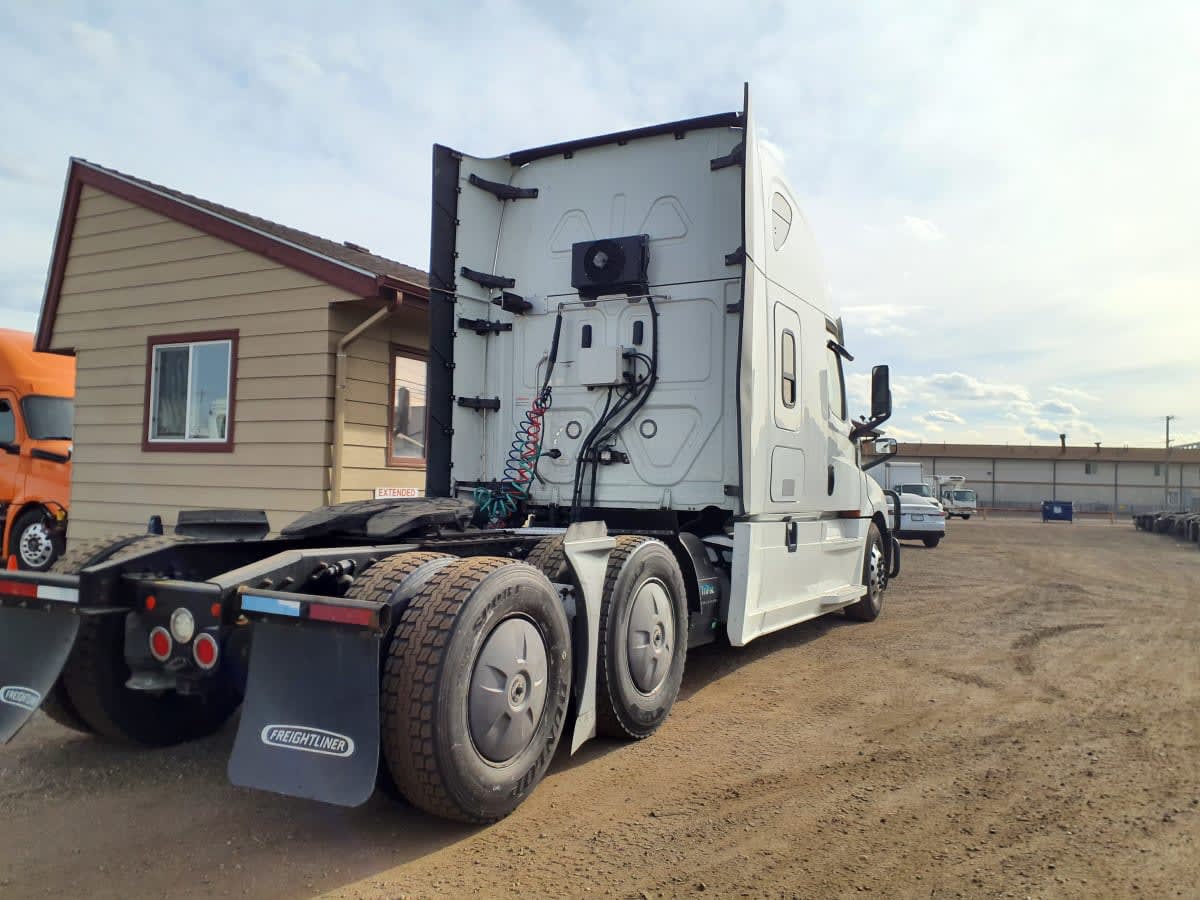 2020 Freightliner - image 4