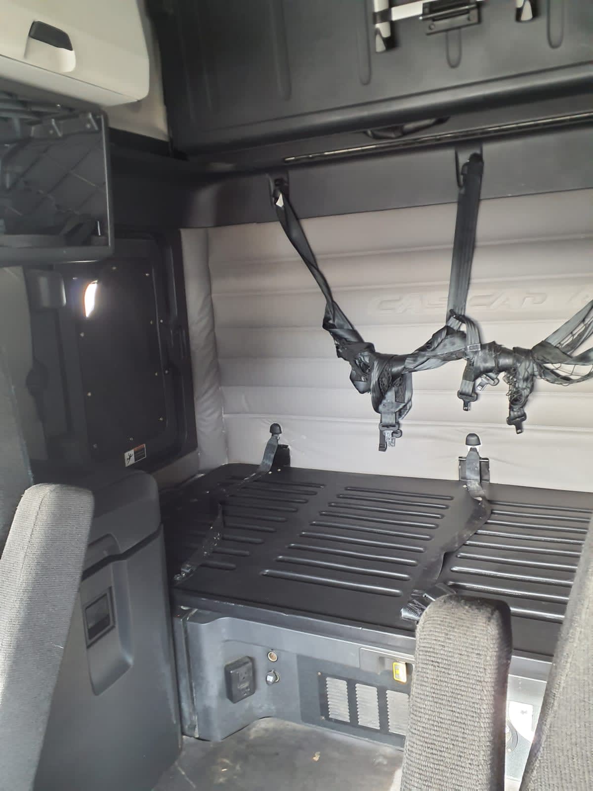 2020 Freightliner - image 8