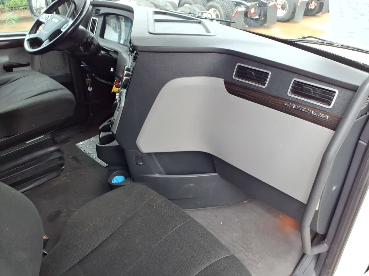 2020 Freightliner/Mercedes NEW CASCADIA PX12664 239984