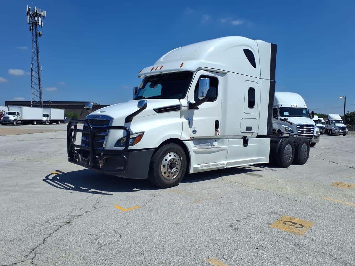 2020 Freightliner Cascadia in Fort Worth, TX