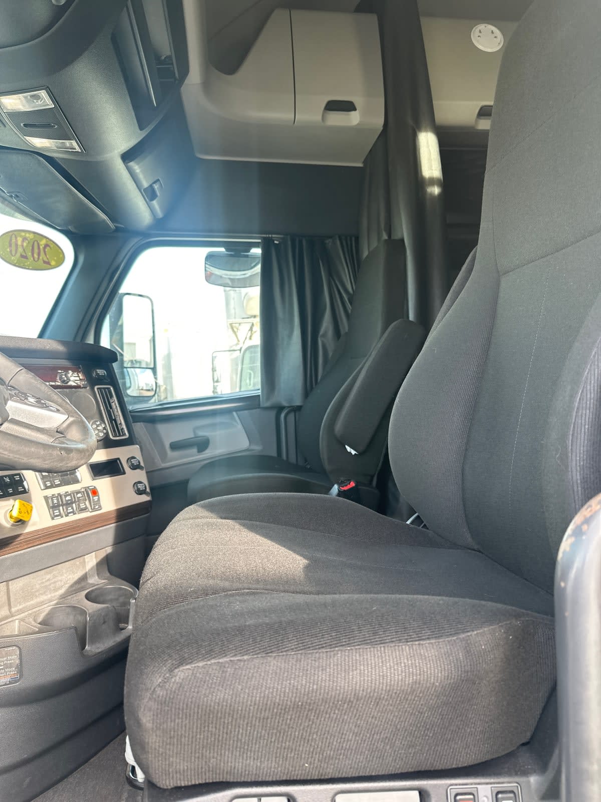 2020 Freightliner/Mercedes NEW CASCADIA PX12664 240030