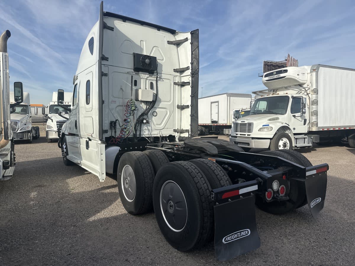 2020 Freightliner/Mercedes NEW CASCADIA PX12664 240030