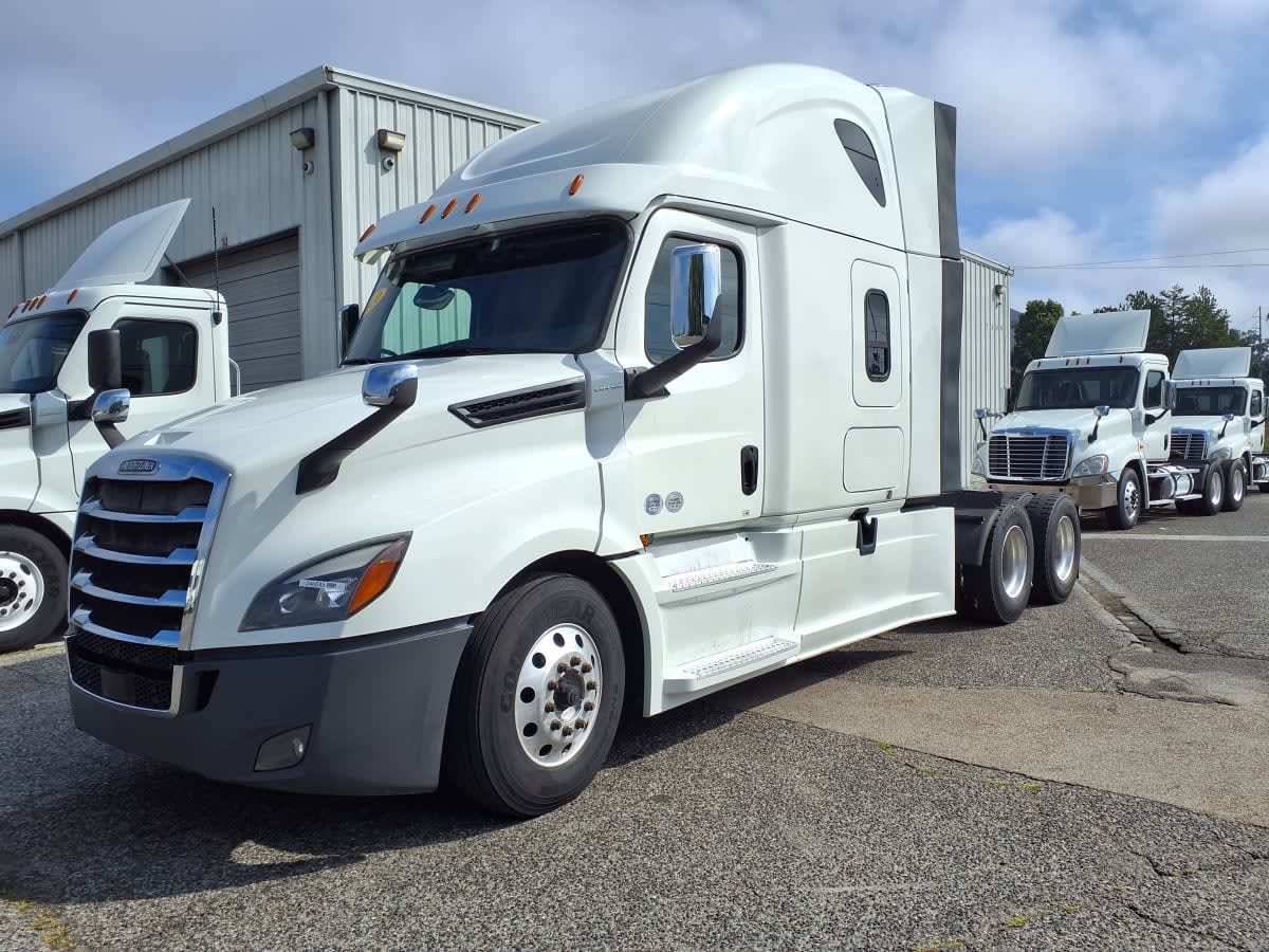 2020 Freightliner NEW CASCADIA PX12664 240045