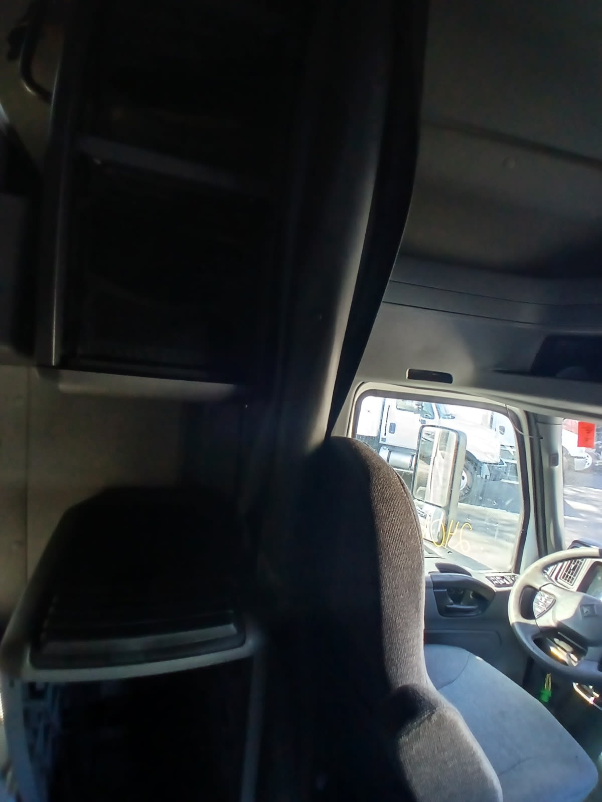 2020 International - image 11