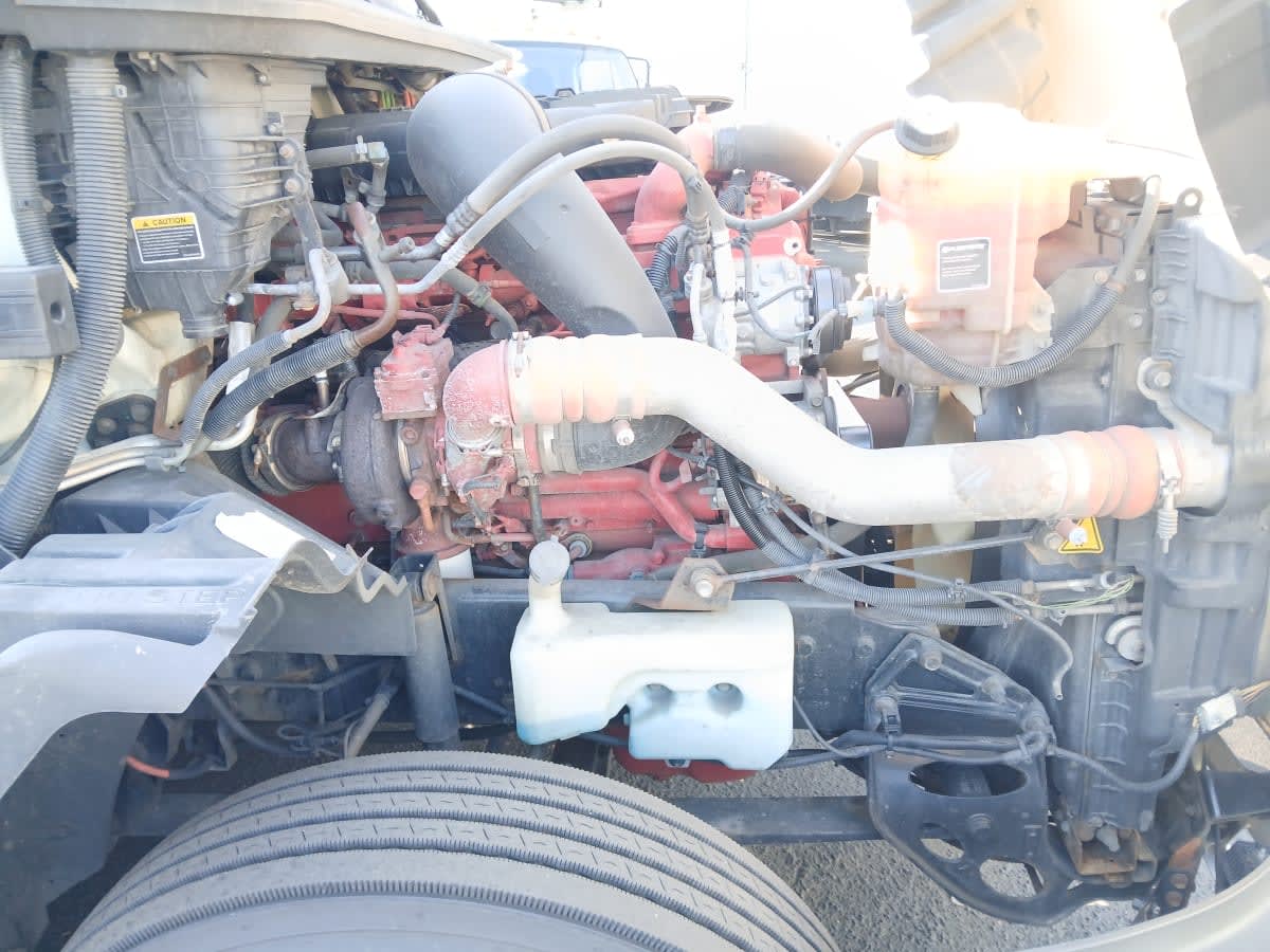 2020 International - image 13