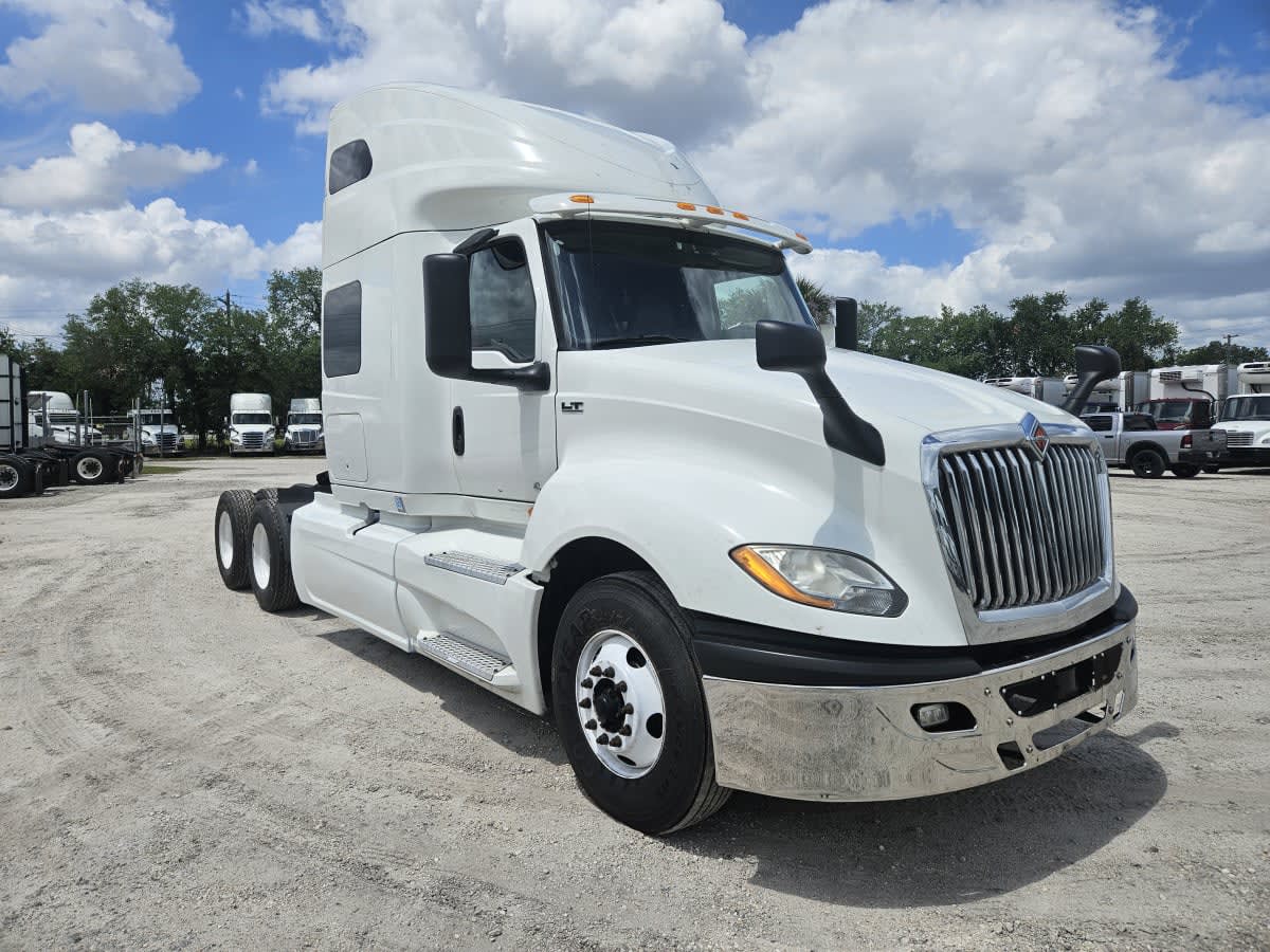 2020 Navistar International LT625 SLPR CAB 240136