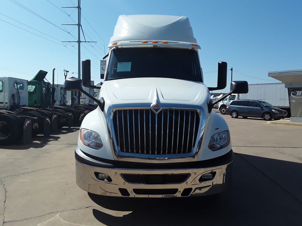 2020 Navistar International LT625 SLPR CAB 240151