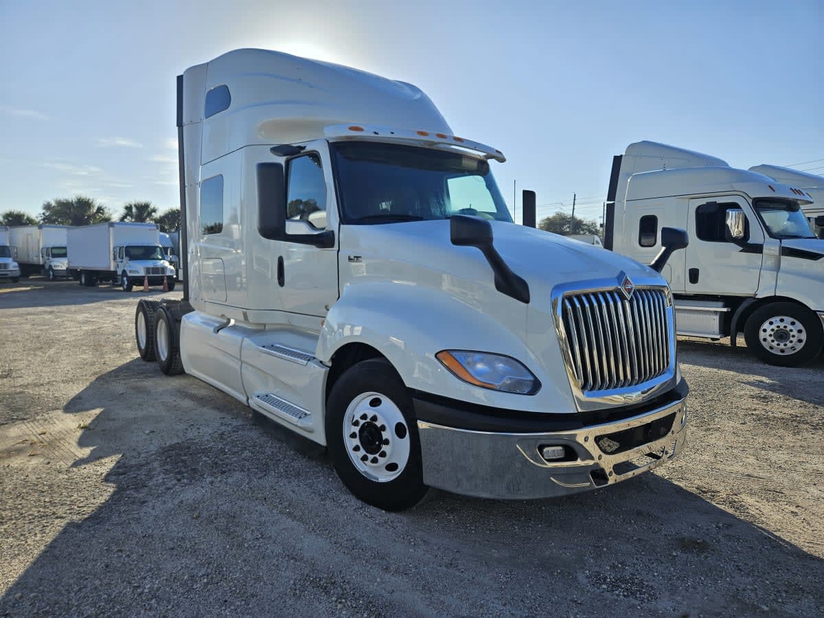 2020 International - image 3