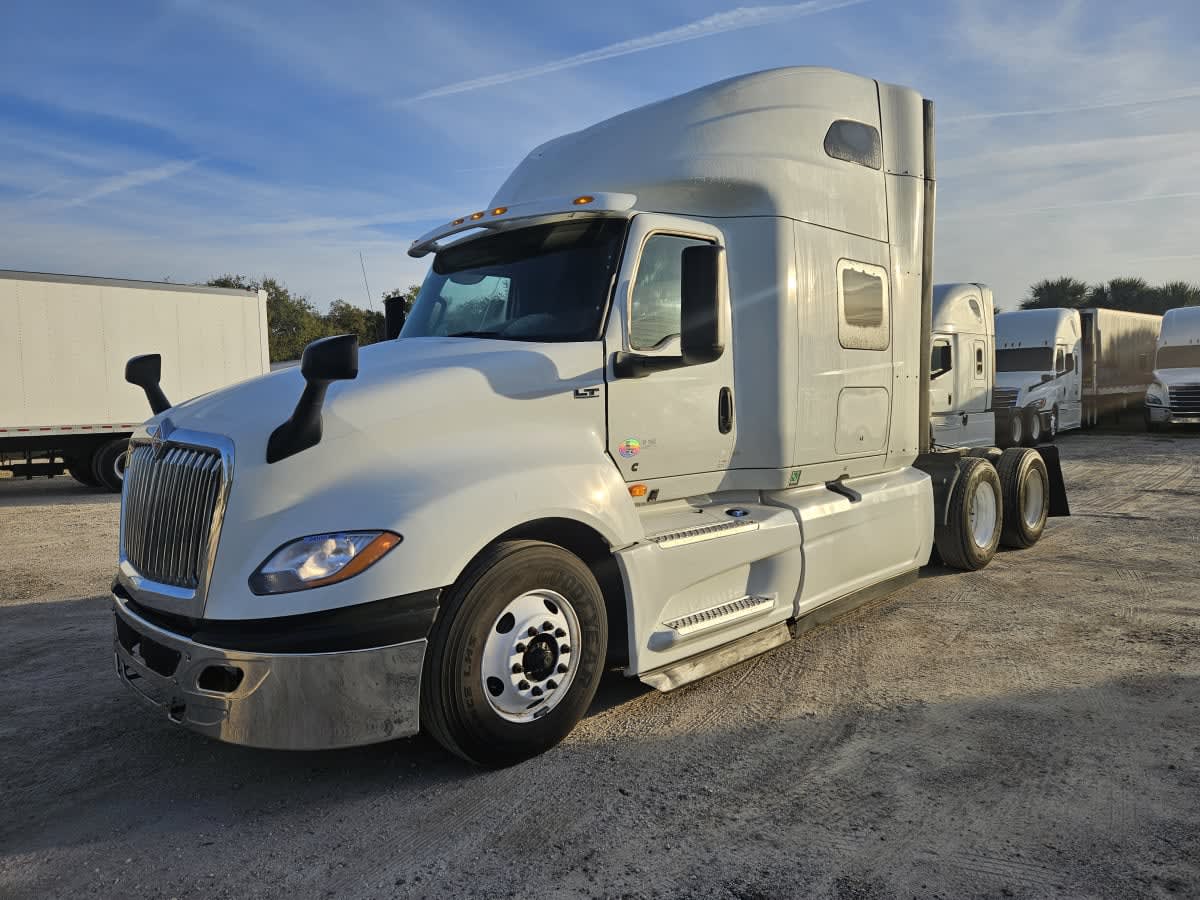 2020 Navistar International LT625 SLPR CAB 240163