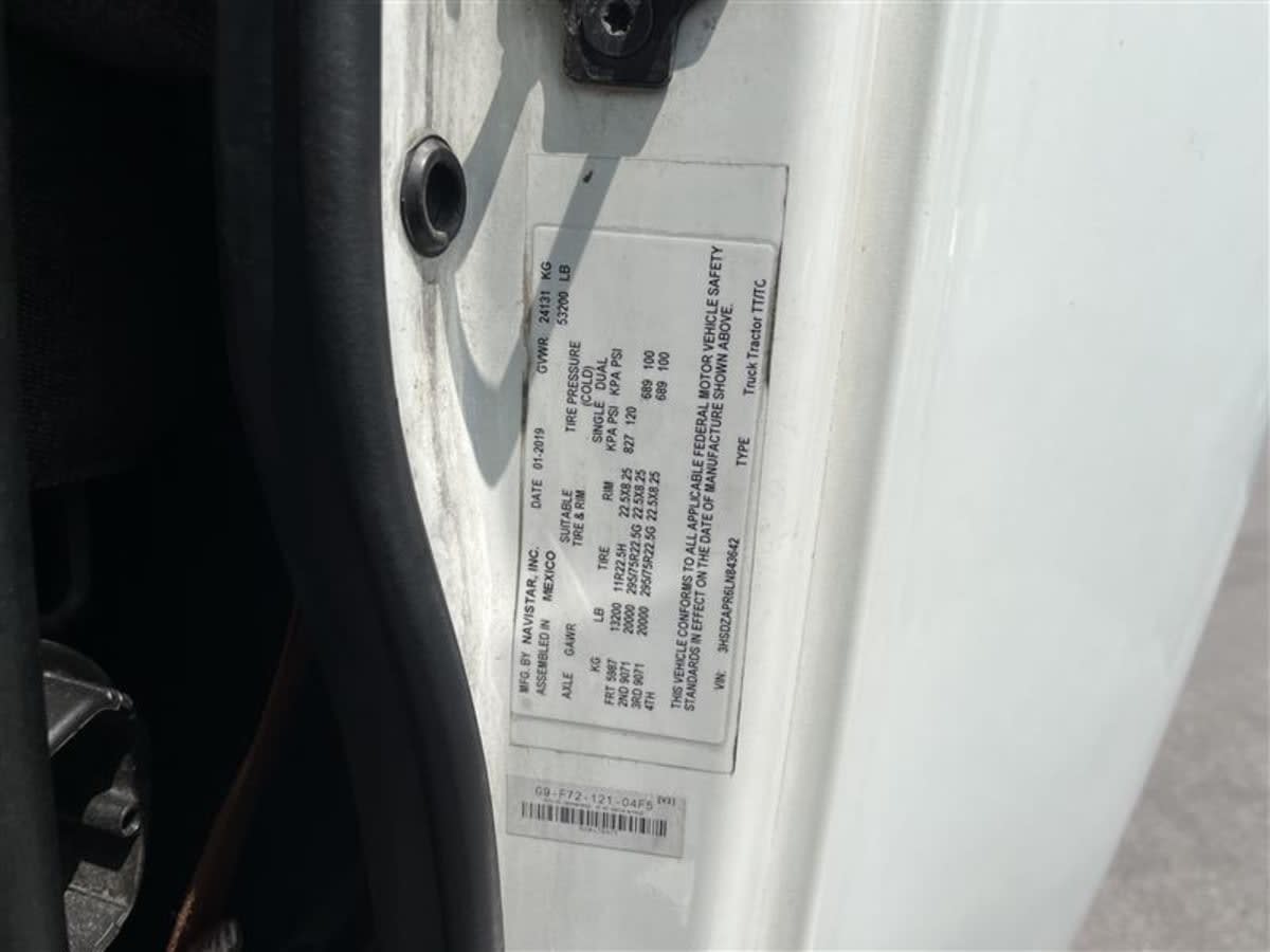 2020 International - image 11