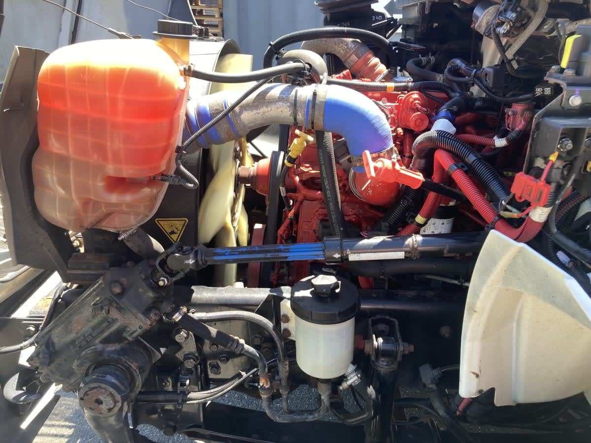 2019 Navistar International MV607 (4X2) 240240