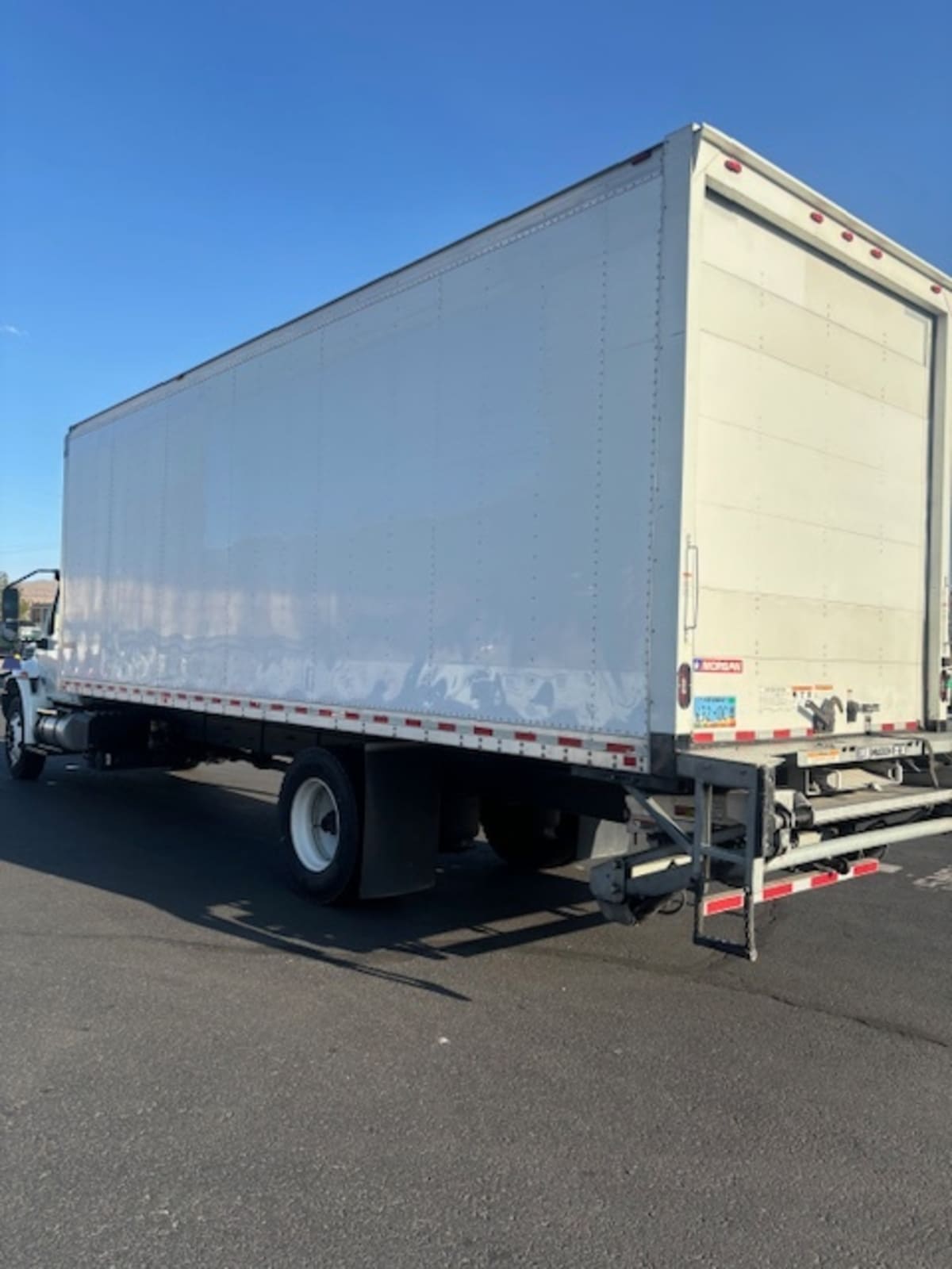2020 Navistar International MV607 (4X2) 240332