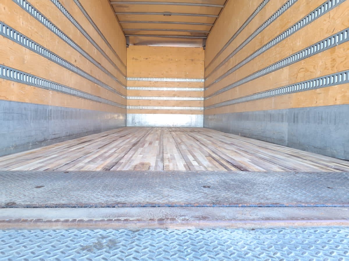 2020 Freightliner/Mercedes M2 106 240625