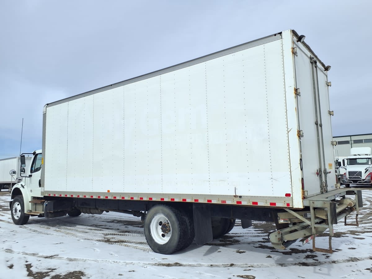 2020 Freightliner/Mercedes M2 106 240626