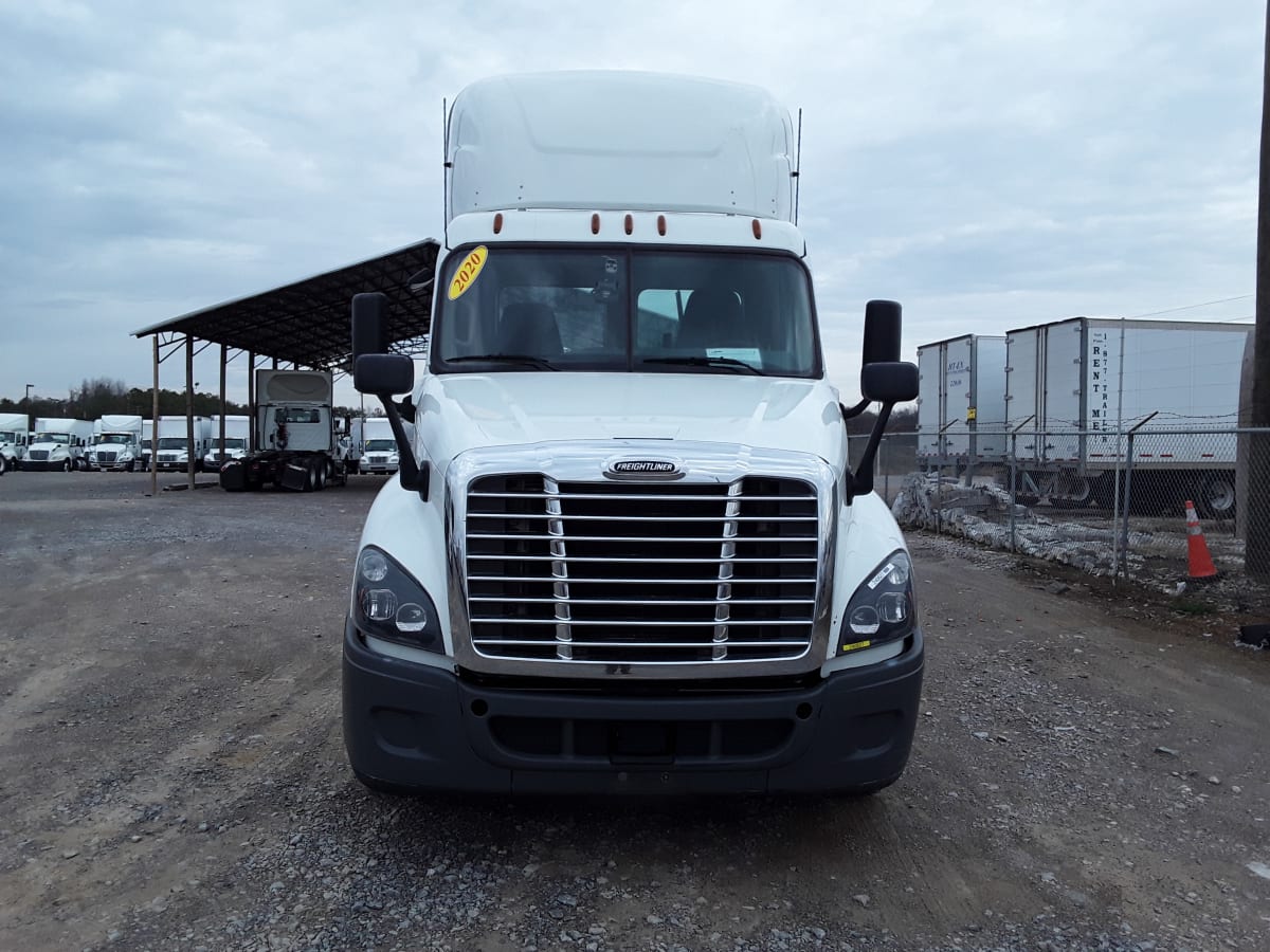 2020 Freightliner/Mercedes CASCADIA 125 240627