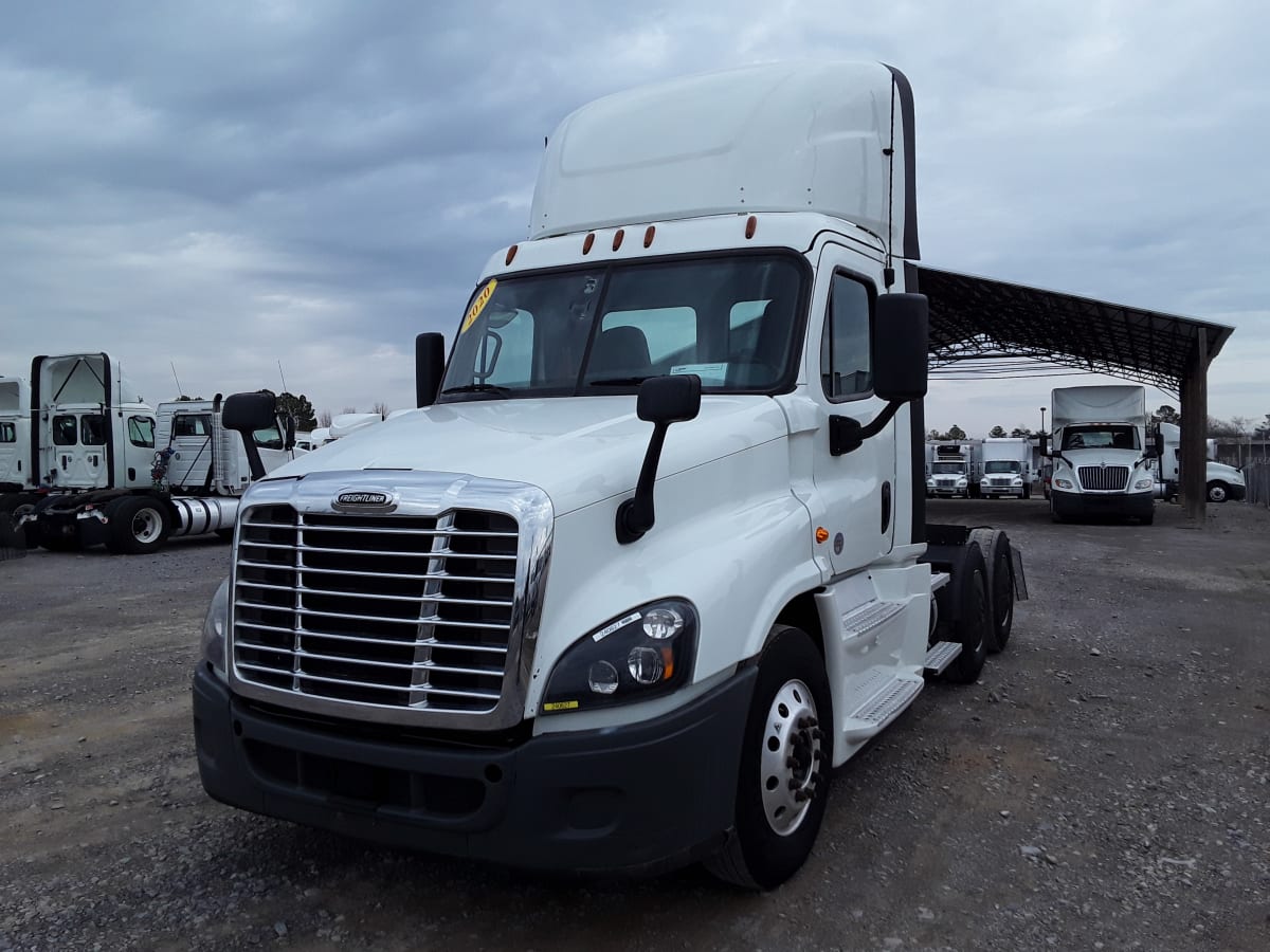 2020 Freightliner/Mercedes CASCADIA 125 240627