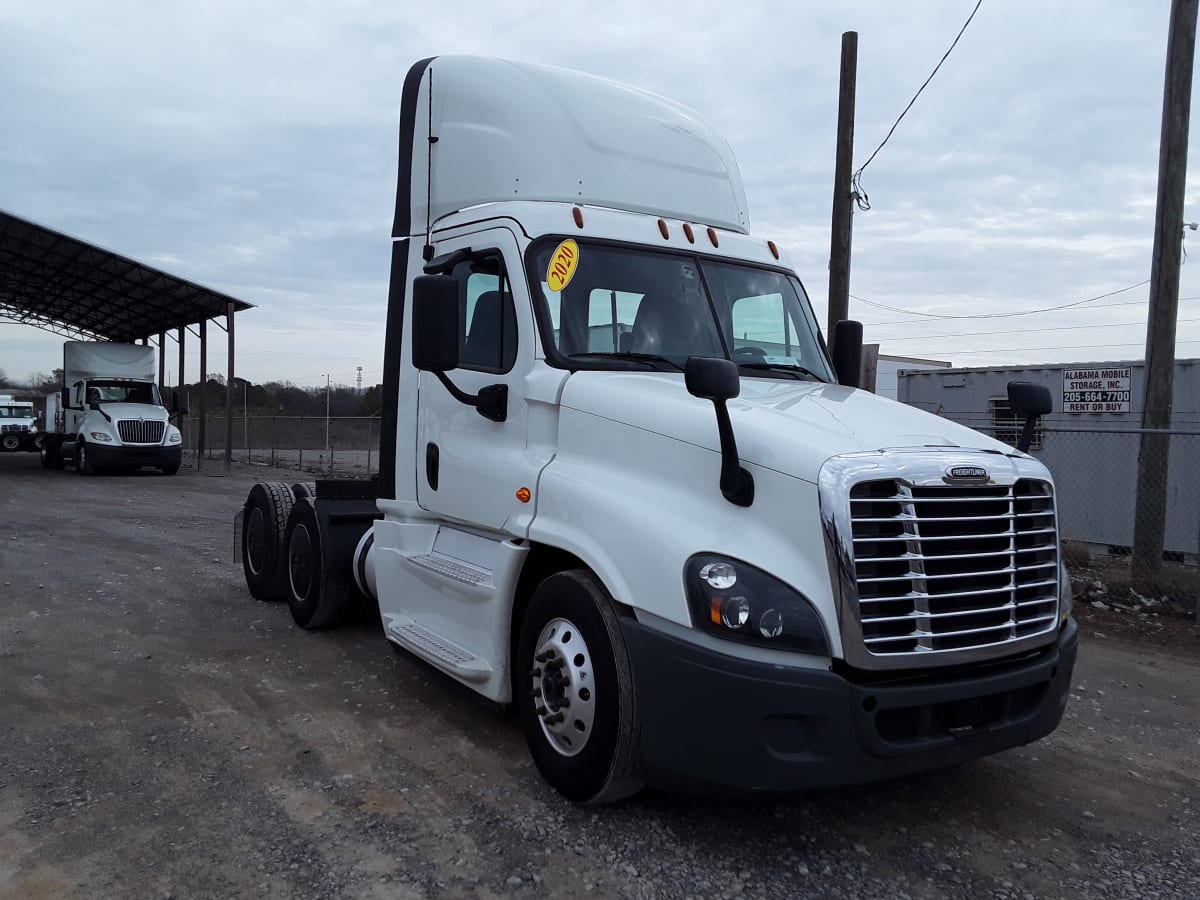 2020 Freightliner/Mercedes CASCADIA 125 240627