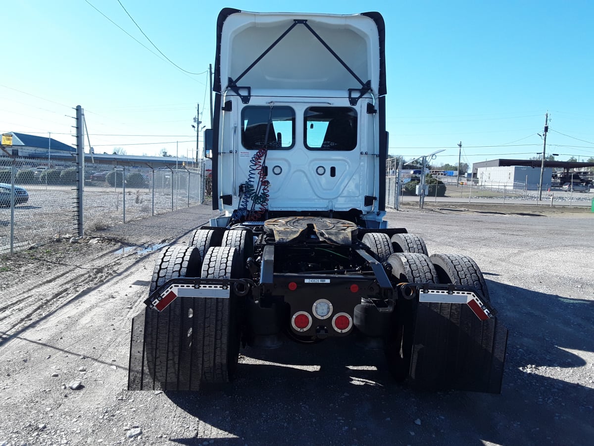 2020 Freightliner/Mercedes CASCADIA 125 240628