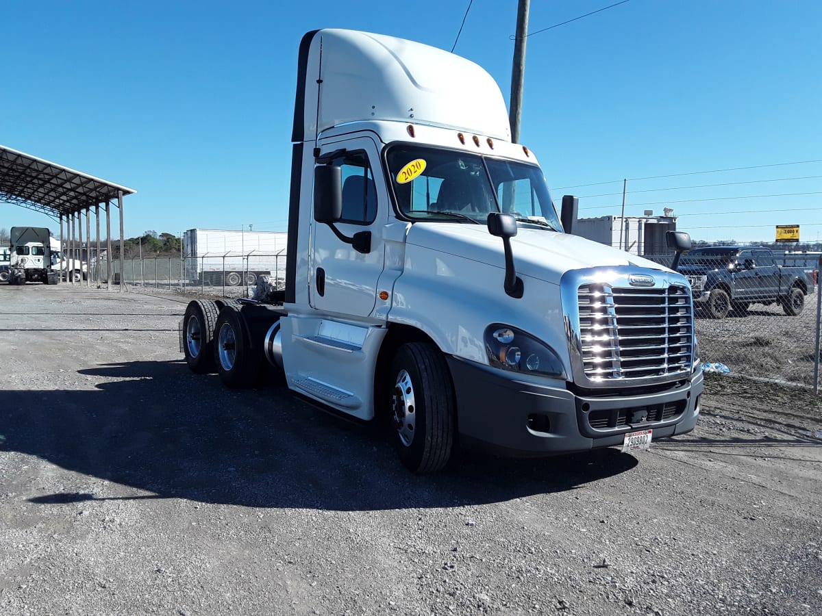 2020 Freightliner/Mercedes CASCADIA 125 240628