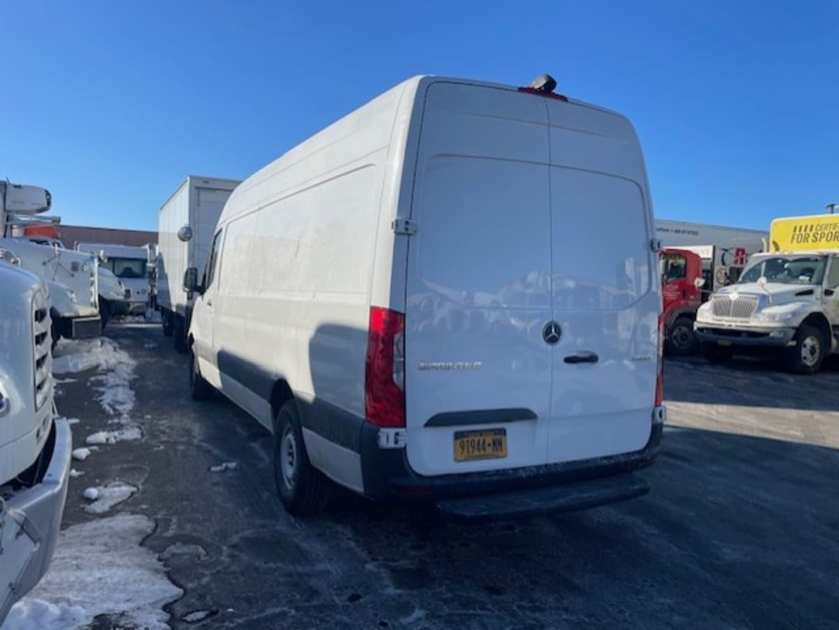 2019 Mercedes-Benz 2500 240657