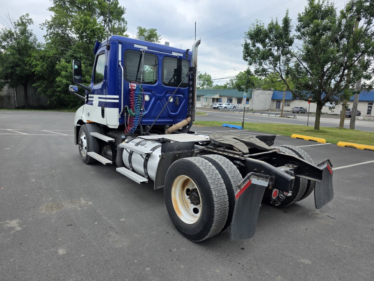2020 Freightliner/Mercedes NEW CASCADIA 116 240672