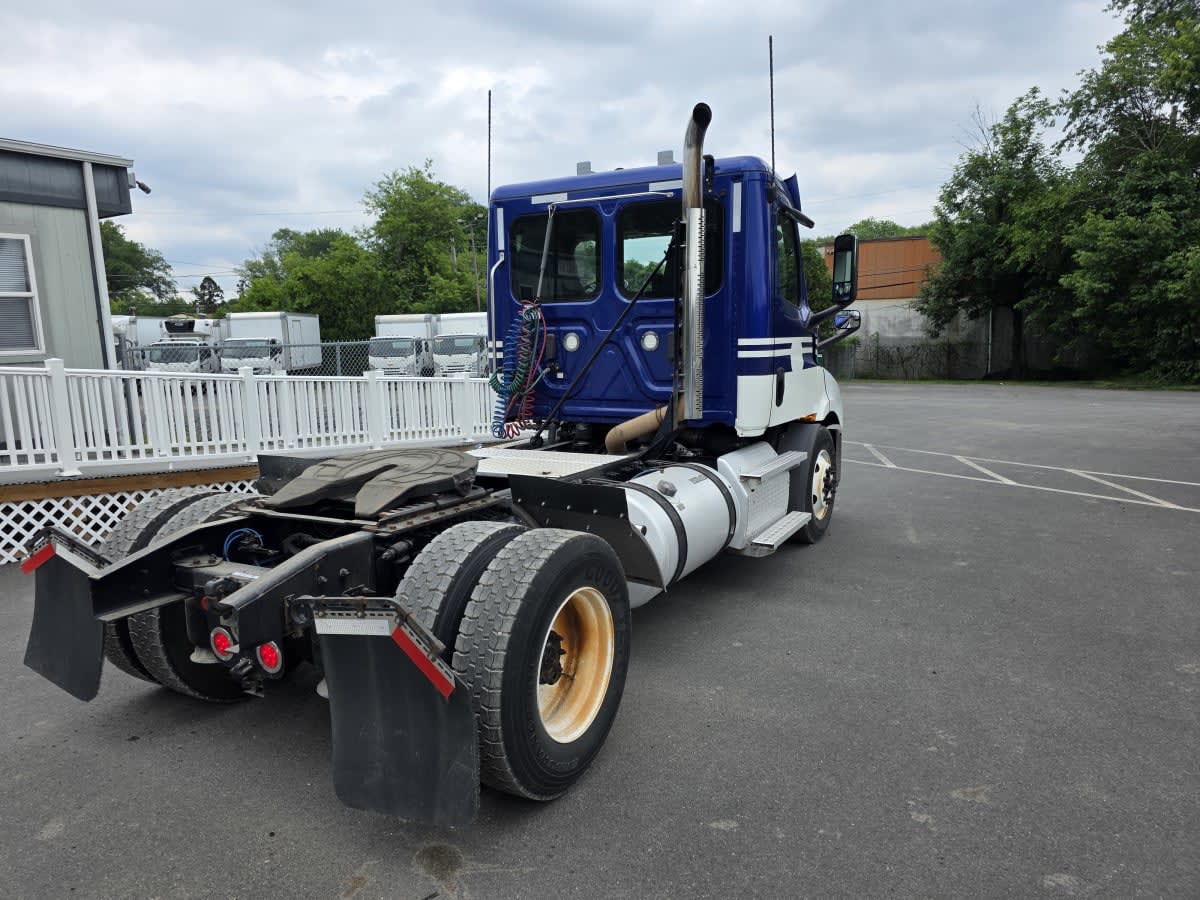 2020 Freightliner/Mercedes NEW CASCADIA 116 240672
