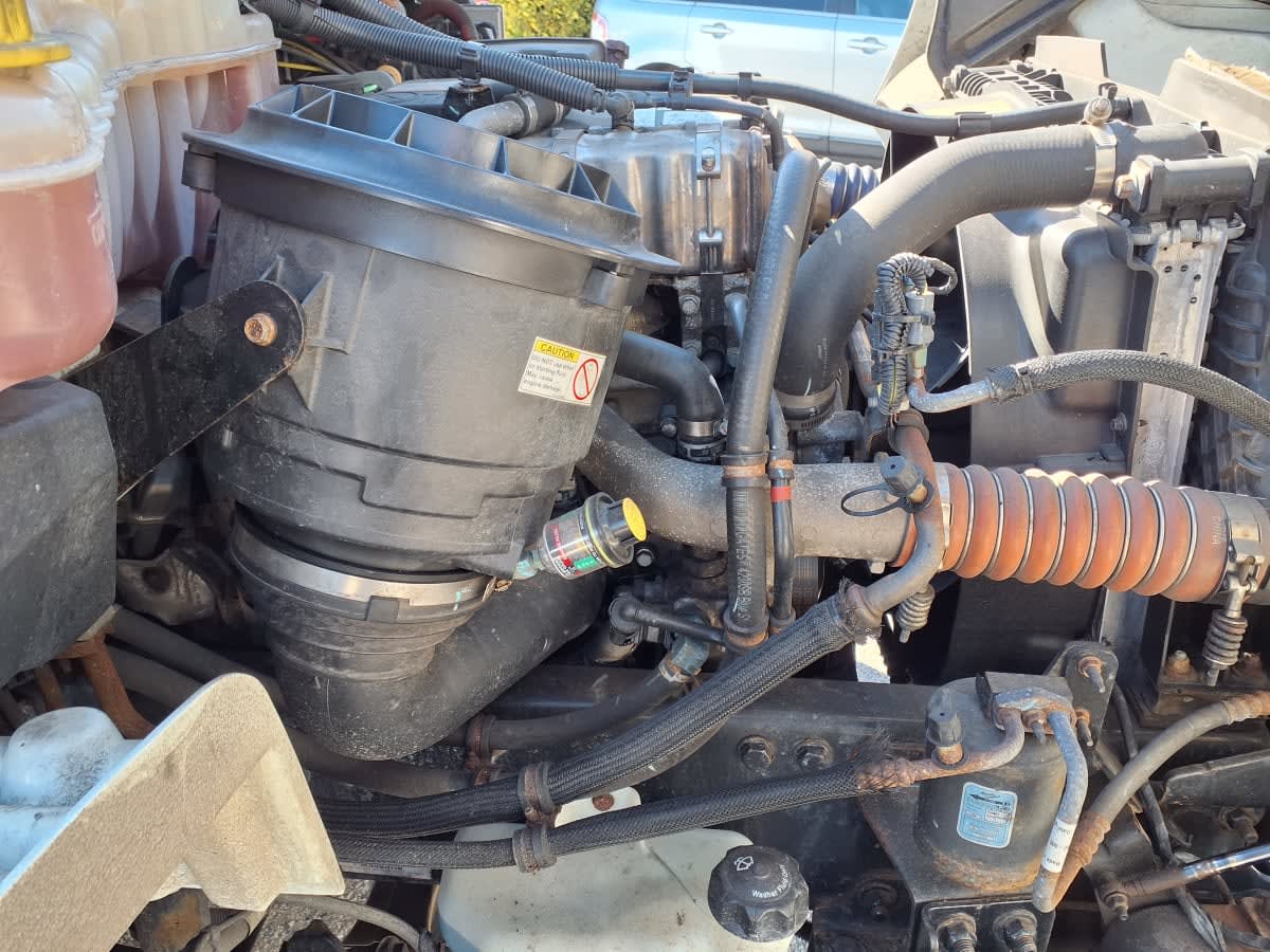 2020 Freightliner/Mercedes M2 106 240909