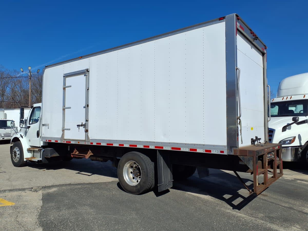 2020 Freightliner/Mercedes M2 106 240909