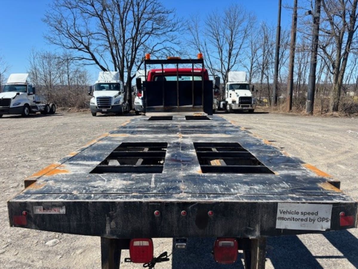 2020 Freightliner/Mercedes M2 106 240947