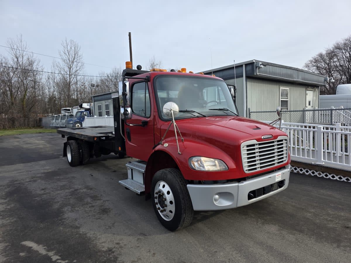 2020 Freightliner/Mercedes M2 106 240951