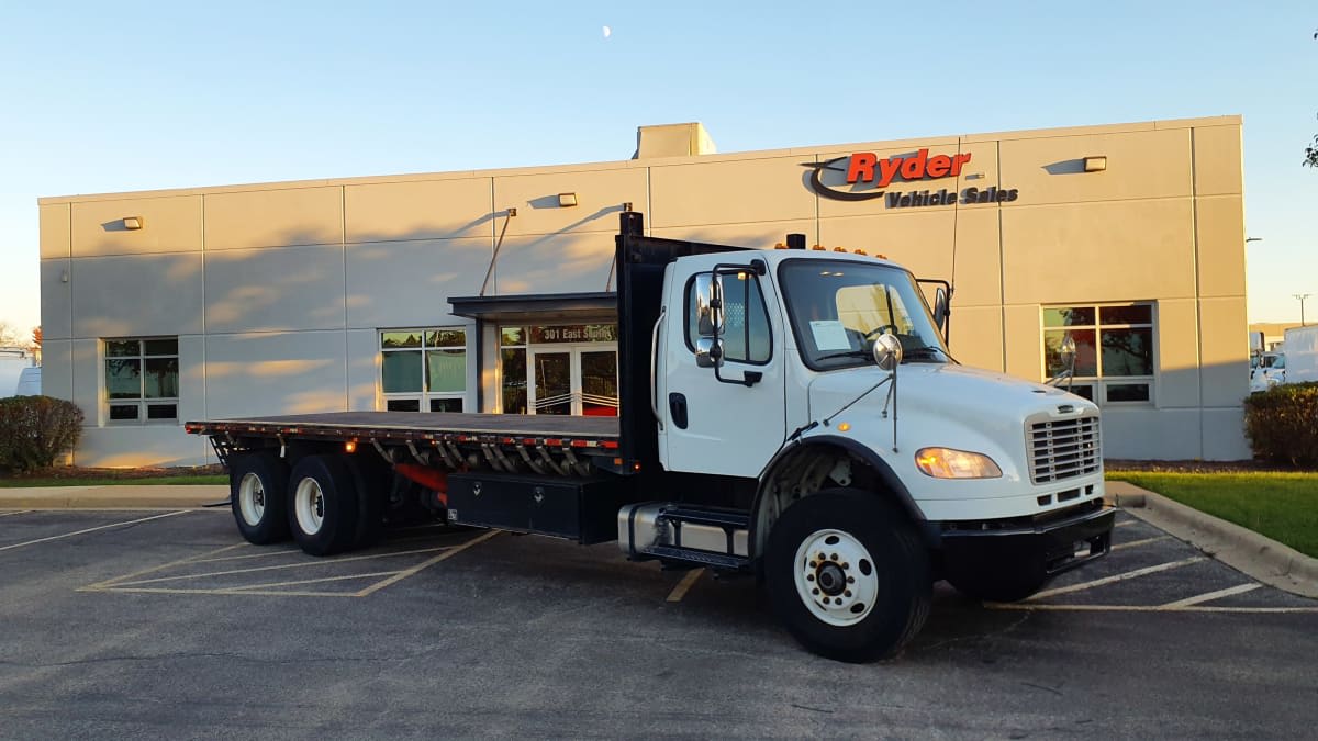 2020 Freightliner M2 106 in Bolingbrook, IL — photo 3