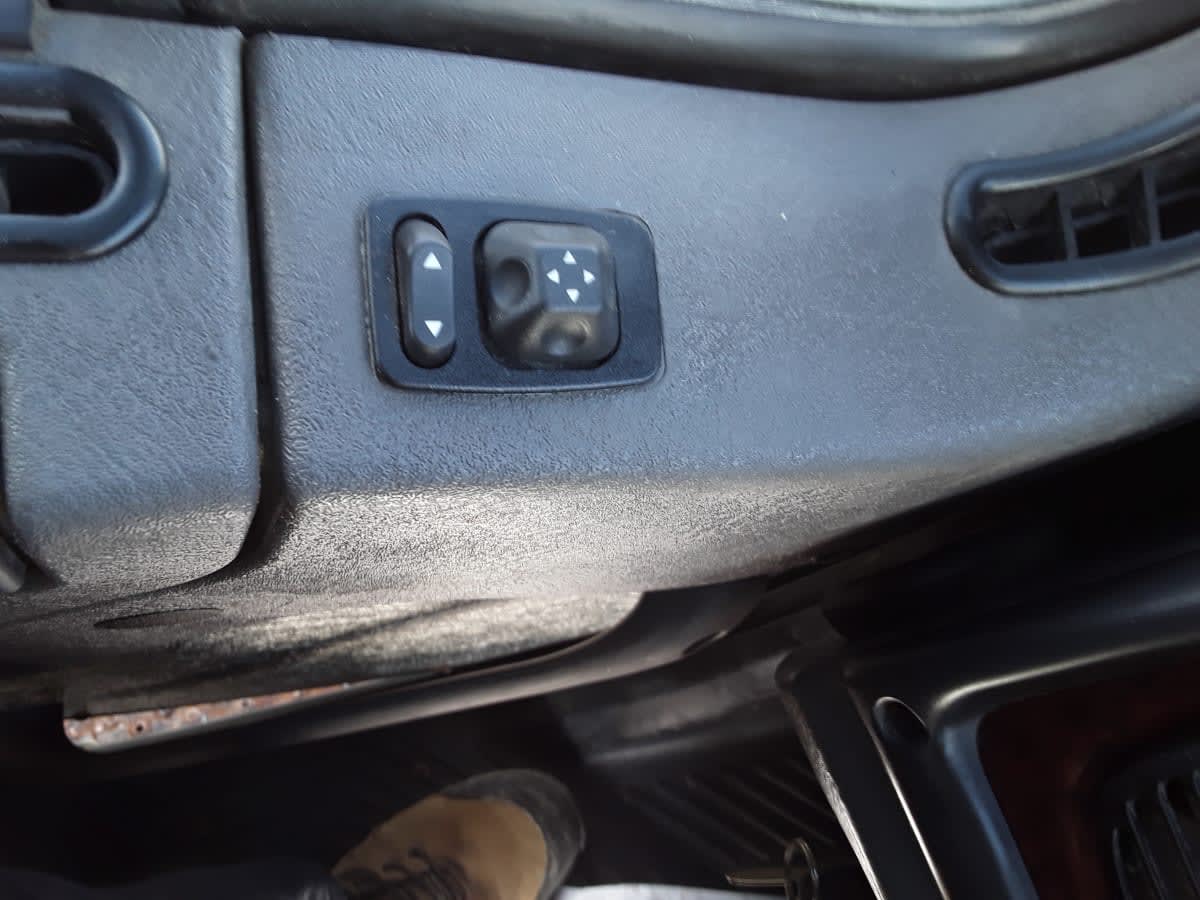 2020 Freightliner/Mercedes M2 106 240958