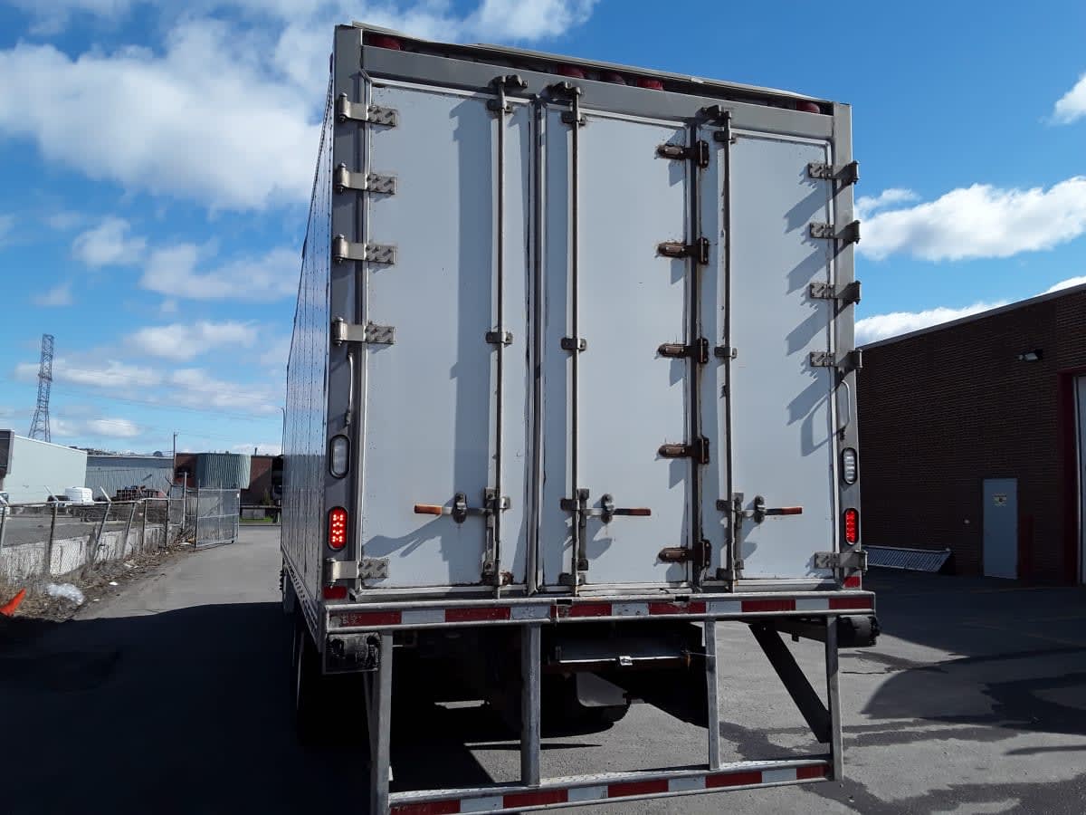 2020 Freightliner/Mercedes M2 106 240958