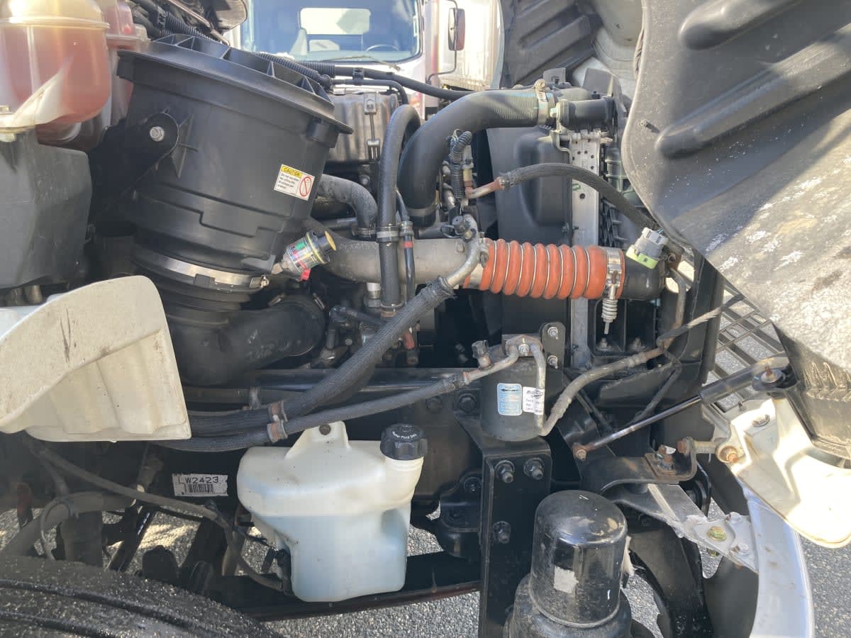 2020 Freightliner M2 106 - image 9