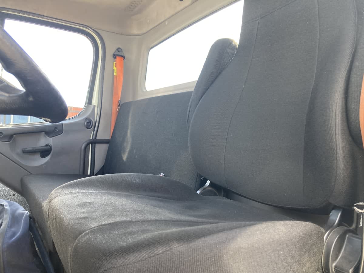 2020 Freightliner M2 106 - image 11