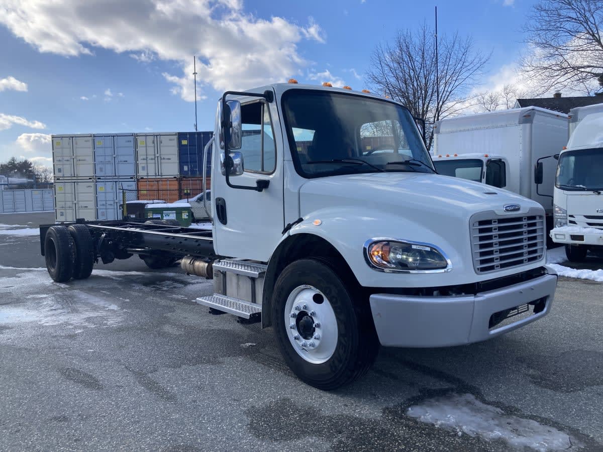 2020 Freightliner M2 106 - image 3