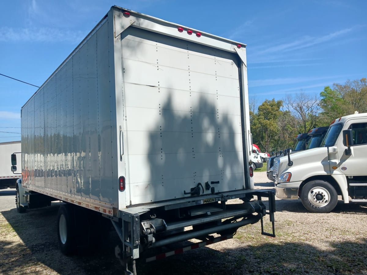 2021 Freightliner/Mercedes M2 106 241047