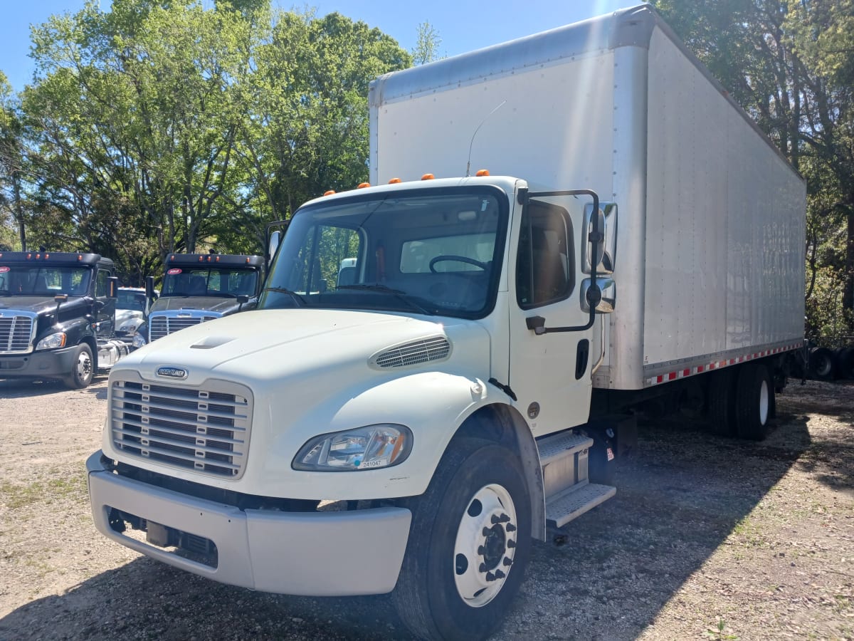 2021 Freightliner/Mercedes M2 106 241047