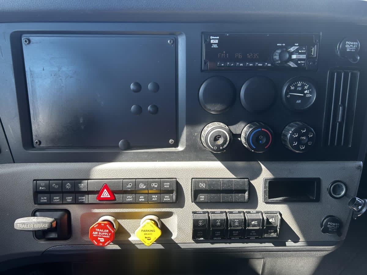 2020 Freightliner NEW CASCADIA PX12664 241111