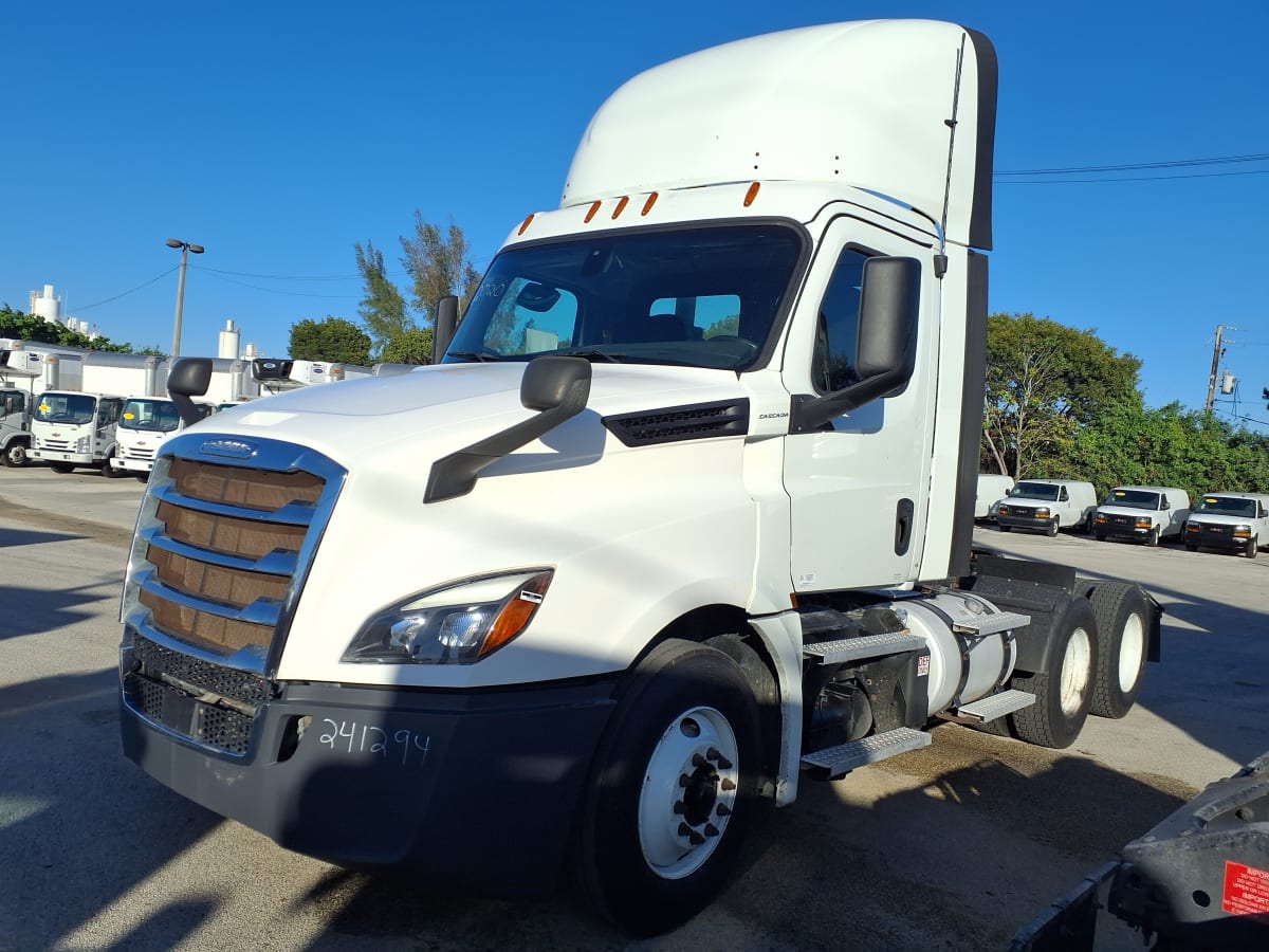 2020 Freightliner/Mercedes NEW CASCADIA PX12664 241294