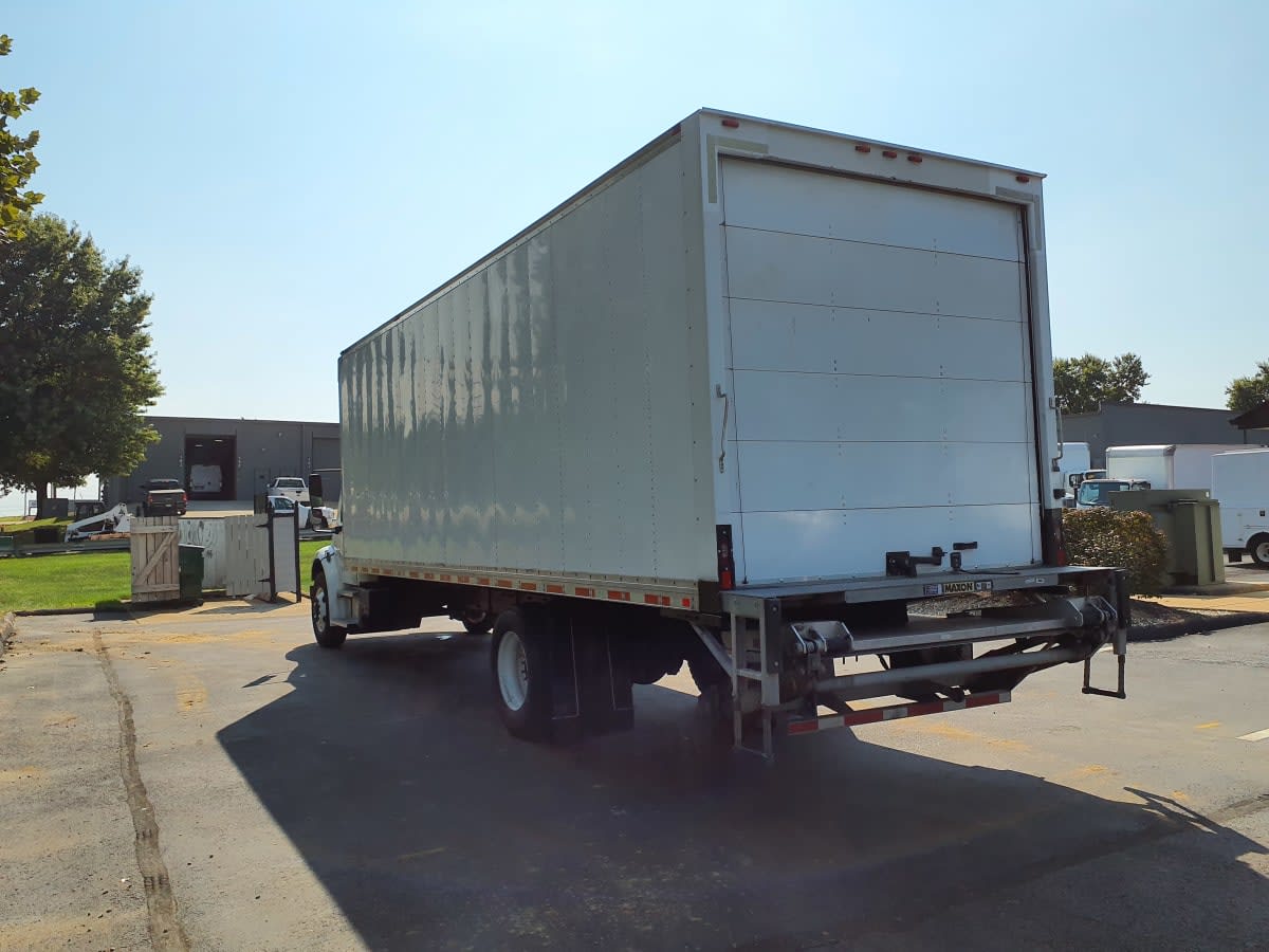 2020 Freightliner/Mercedes M2 106 241322