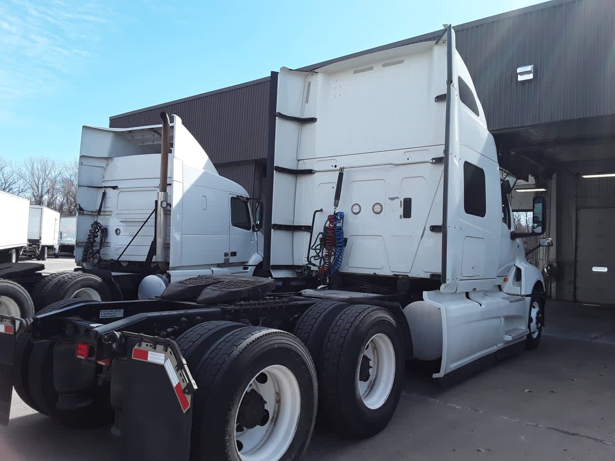 2020 Navistar International LT625 SLPR CAB 241359