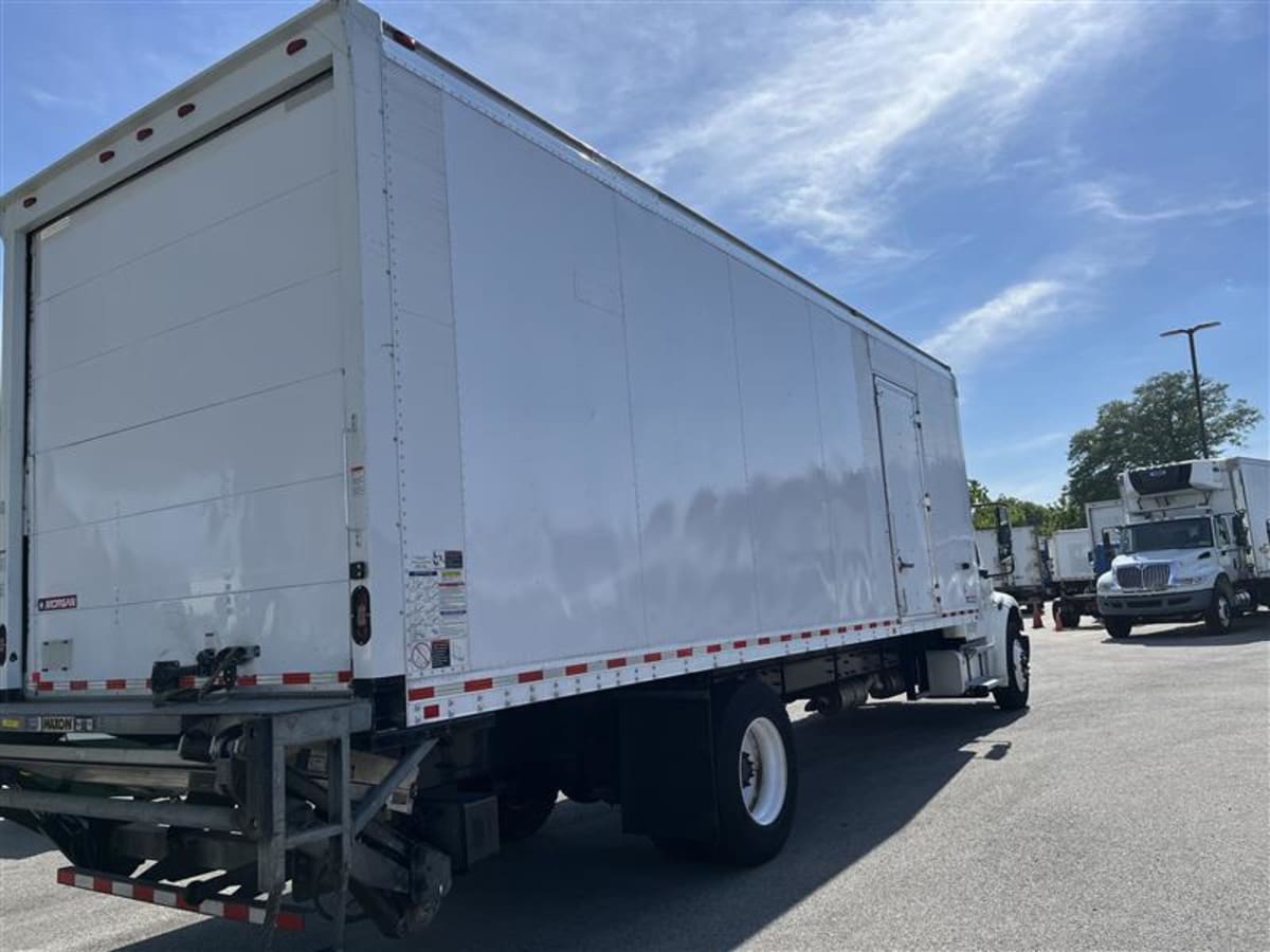 2020 Freightliner/Mercedes M2 106 241377