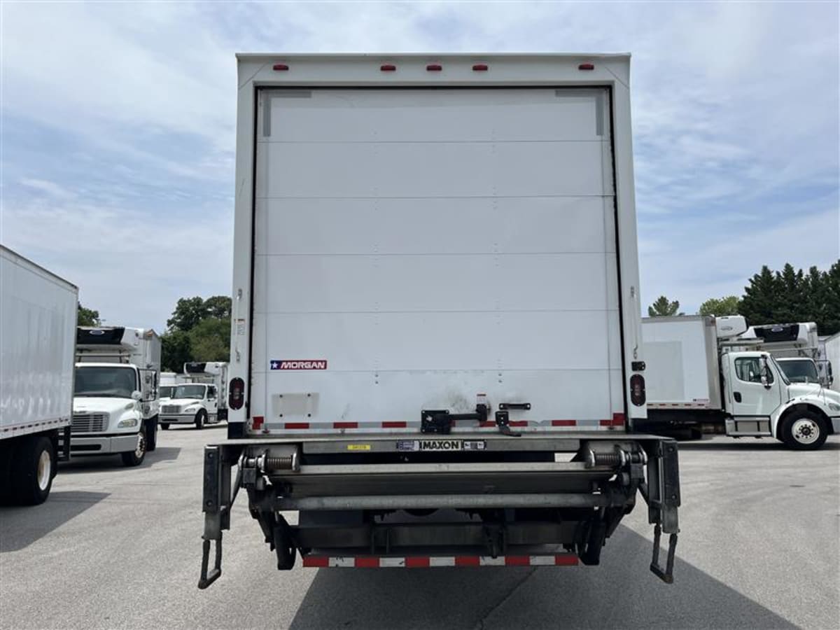 2020 Freightliner/Mercedes M2 106 241378